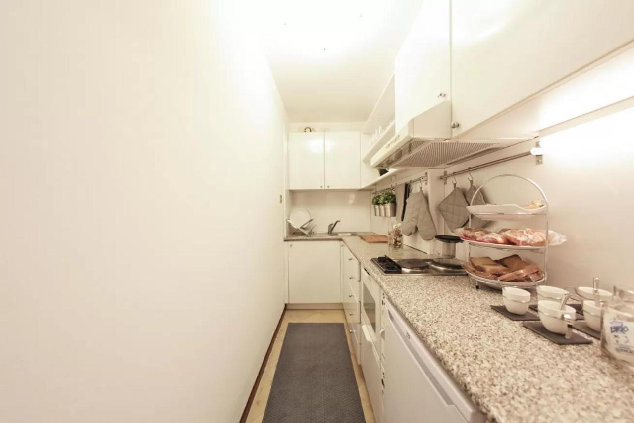 Italianway - Unione 8 Apartment Milan Luaran gambar