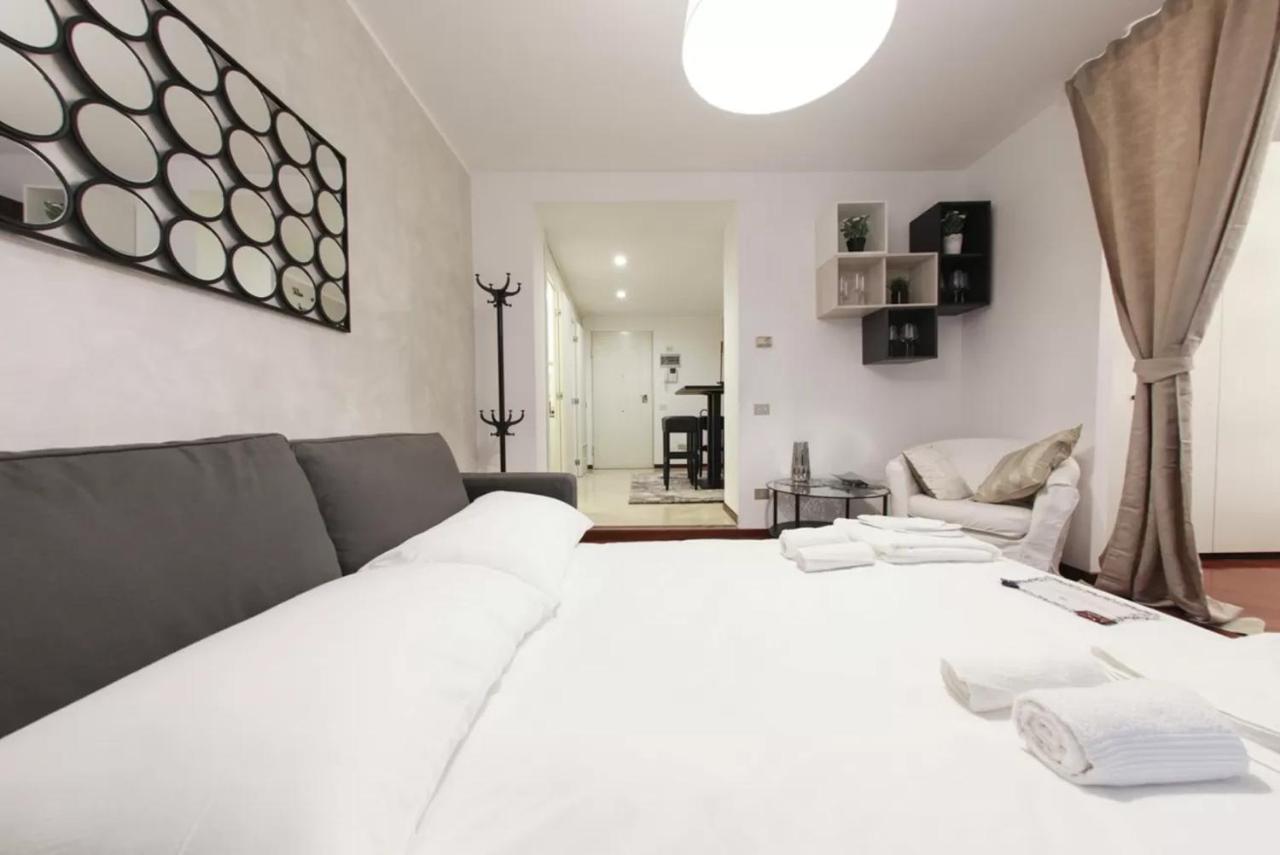 Italianway - Unione 8 Apartment Milan Luaran gambar