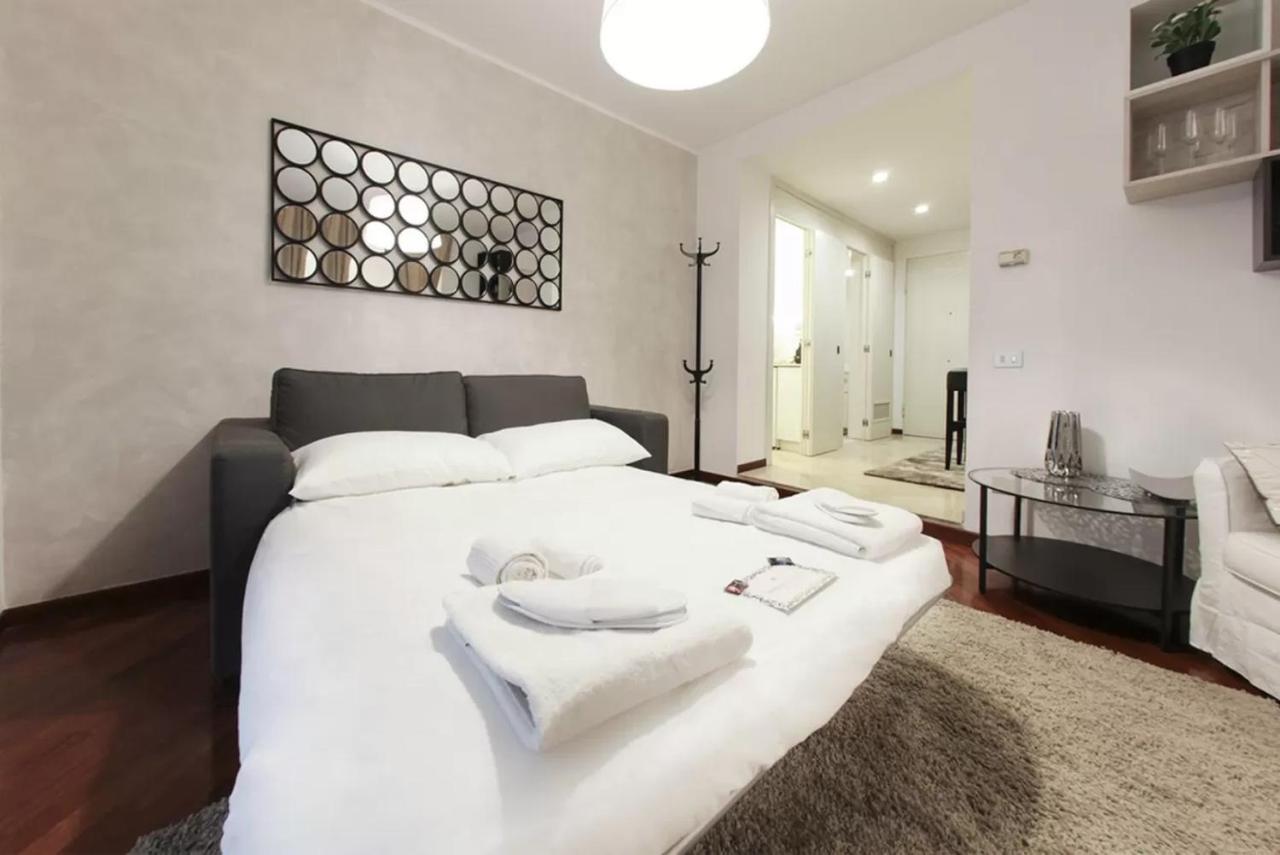 Italianway - Unione 8 Apartment Milan Luaran gambar