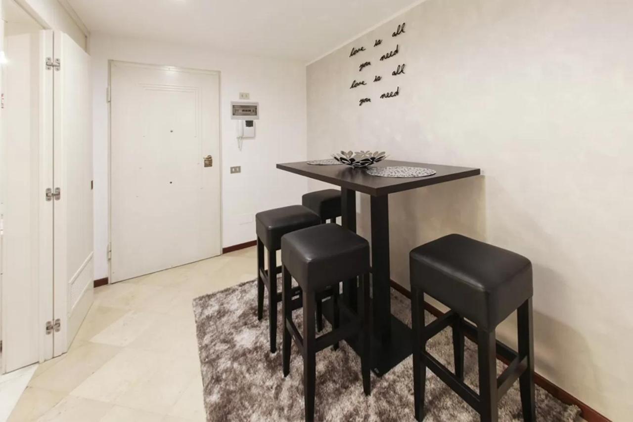 Italianway - Unione 8 Apartment Milan Luaran gambar
